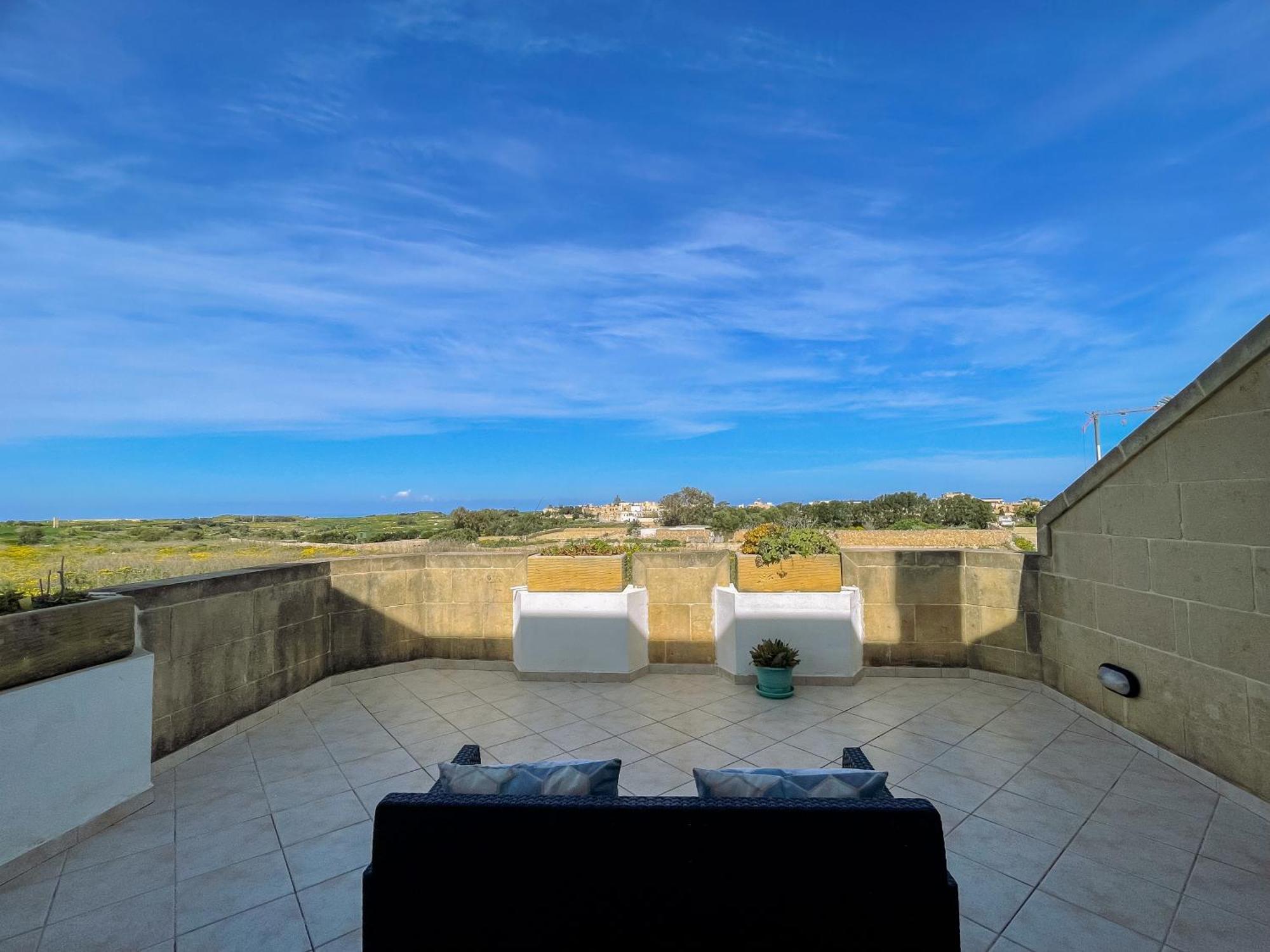 Villa Fieldend - Gozo Holiday Home Għarb Екстериор снимка